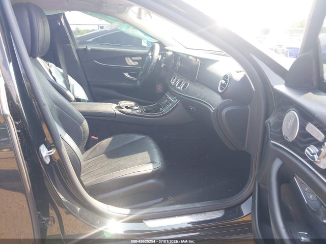 Продажа на аукционе авто 2017 Mercedes-benz E 300, vin: WDDZF4JB1HA127753, номер лота: 45525254