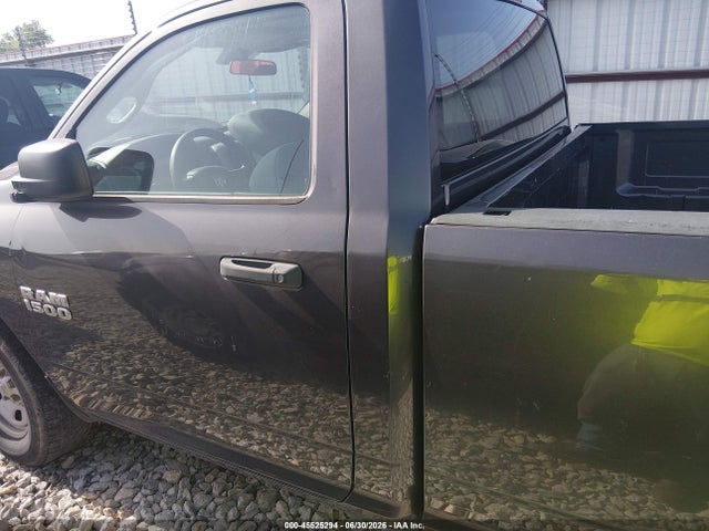3C6JR7DG9HG675399 RAM 1500 Tradesman 4x4 8&#039; Box