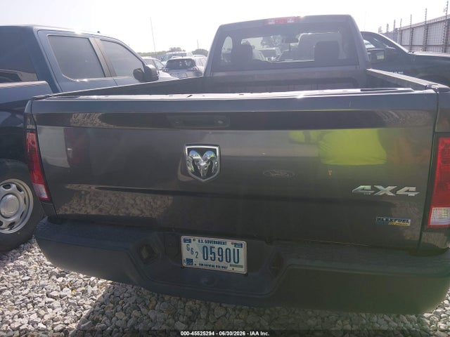3C6JR7DG9HG675399 RAM 1500 Tradesman 4x4 8&#039; Box