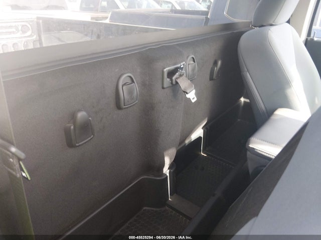 3C6JR7DG9HG675399 RAM 1500 Tradesman 4x4 8&#039; Box