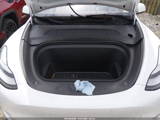 Продажа на аукционе авто 2022 Tesla Model Y Long Range Dual Motor All-wheel Drive, vin: 7SAYGAEE7NF382564, номер лота: 45525296