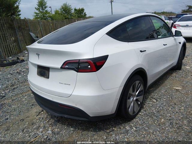 Продажа на аукционе авто 2022 Tesla Model Y Long Range Dual Motor All-wheel Drive, vin: 7SAYGAEE7NF382564, номер лота: 45525296