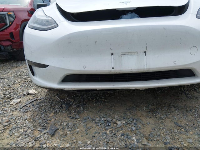 Продажа на аукционе авто 2022 Tesla Model Y Long Range Dual Motor All-wheel Drive, vin: 7SAYGAEE7NF382564, номер лота: 45525296