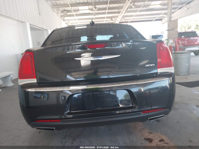 Aukcja sprzedaży 2018 Chrysler 300 Touring L, vin: 2C3CCAAG7JH326093, numer aukcji: 45525308