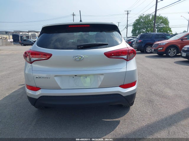 Hyundai TUCSON SE 2018 KM8J23A44JU655785 Image 16