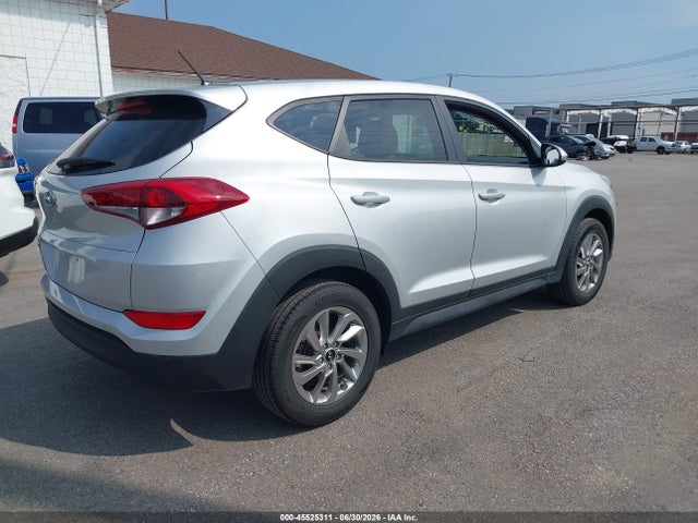 Hyundai TUCSON SE 2018 KM8J23A44JU655785 Image 4