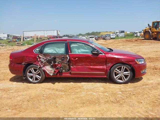 2015 Volkswagen Passat 1.8t Se მანქანა იყიდება აუქციონზე, vin: 1VWBS7A3XFC009782, აუქციონის ნომერი: 45525332