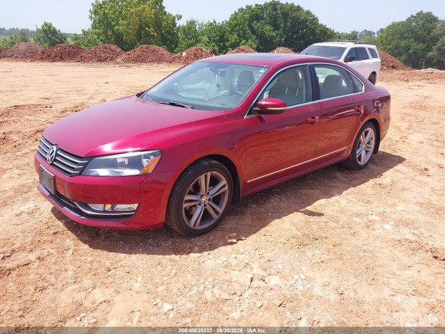 2015 Volkswagen Passat 1.8t Se მანქანა იყიდება აუქციონზე, vin: 1VWBS7A3XFC009782, აუქციონის ნომერი: 45525332