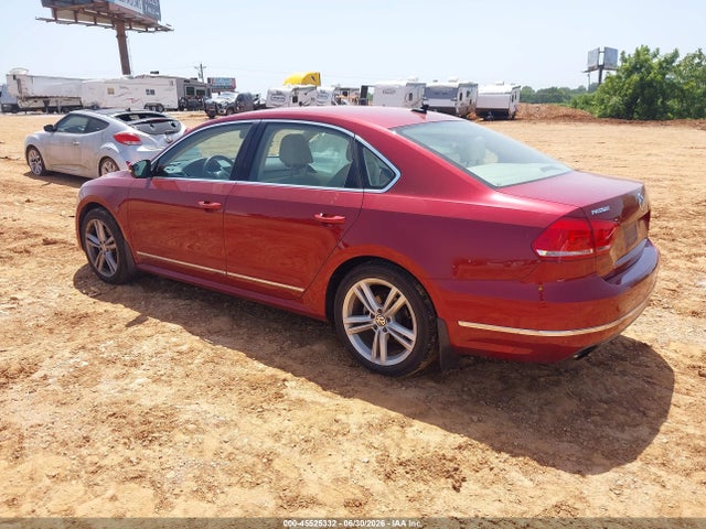 2015 Volkswagen Passat 1.8t Se მანქანა იყიდება აუქციონზე, vin: 1VWBS7A3XFC009782, აუქციონის ნომერი: 45525332