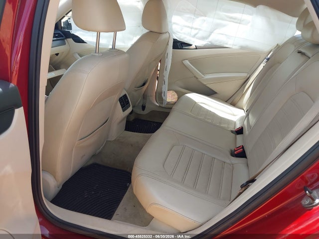 2015 Volkswagen Passat 1.8t Se მანქანა იყიდება აუქციონზე, vin: 1VWBS7A3XFC009782, აუქციონის ნომერი: 45525332