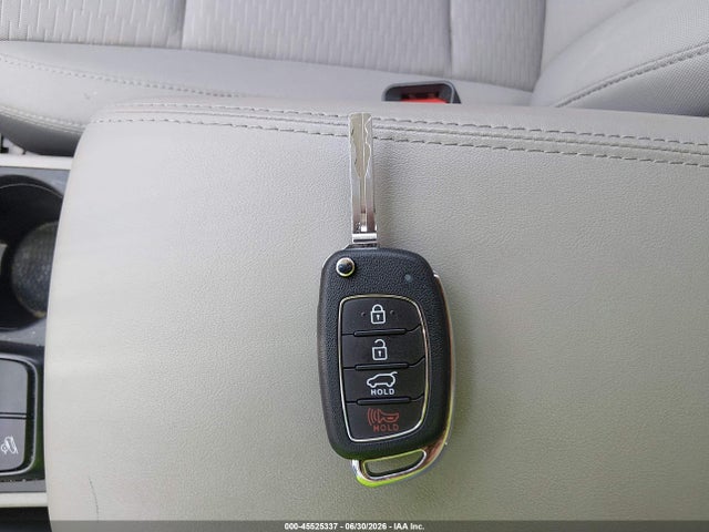 Hyundai TUCSON SE 2019 KM8J2CA47KU987382 Image 11