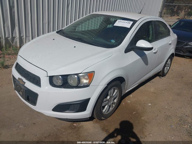 Chevrolet Sonic Lt Auto 2014 1G1JC5SH1E4190489 Image 2