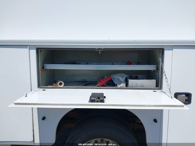 45525360 :رقم المزاد ، 3C7WRMAL0GG292158 vin ، 2016 Ram 5500 Chassis Tradesman/slt مزاد بيع