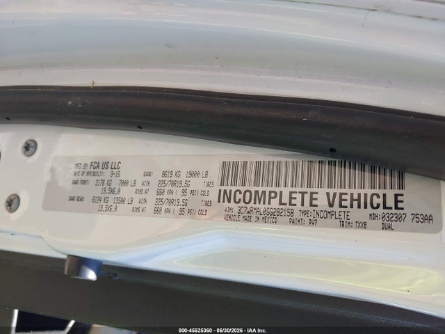 45525360 :رقم المزاد ، 3C7WRMAL0GG292158 vin ، 2016 Ram 5500 Chassis Tradesman/slt مزاد بيع