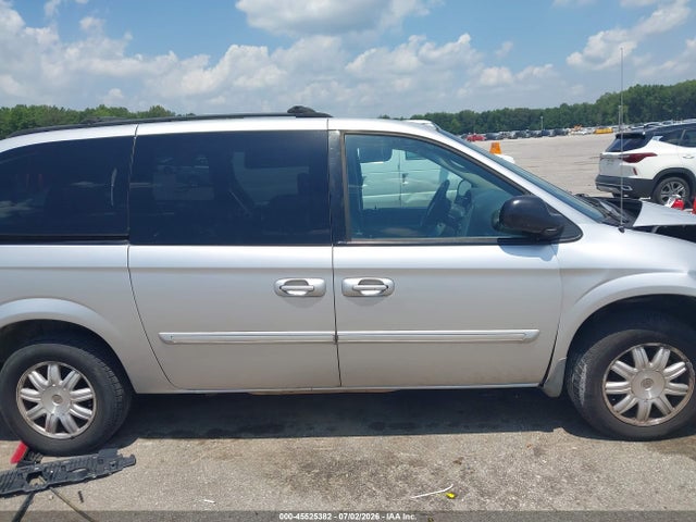 2006 Chrysler Town & Country Touring მანქანა იყიდება აუქციონზე, vin: 2A4GP54LX6R894352, აუქციონის ნომერი: 45525382