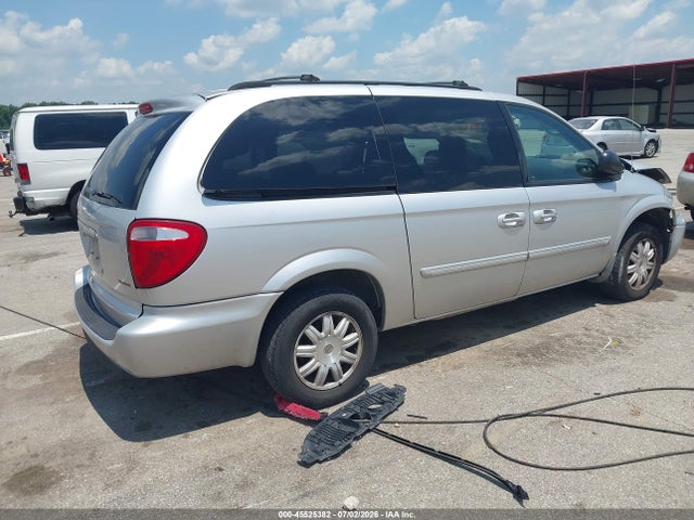 2006 Chrysler Town & Country Touring მანქანა იყიდება აუქციონზე, vin: 2A4GP54LX6R894352, აუქციონის ნომერი: 45525382