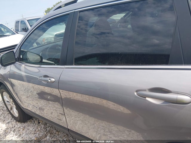 Jeep Cherokee Latitude 4x4 2019 1C4PJMCB8KD440382 Image 14