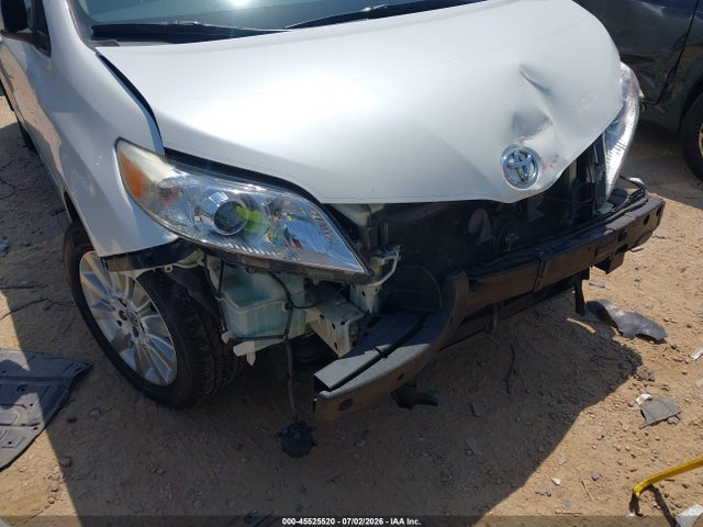 45525520 :رقم المزاد ، 5TDDK3DC4FS107270 vin ، 2015 Toyota Sienna Xle Premium 7 Passenger مزاد بيع