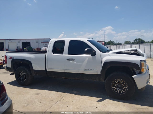 45525526 :رقم المزاد ، 1GCRKSE32BZ205723 vin ، 2011 Chevrolet Silverado 1500 Lt مزاد بيع