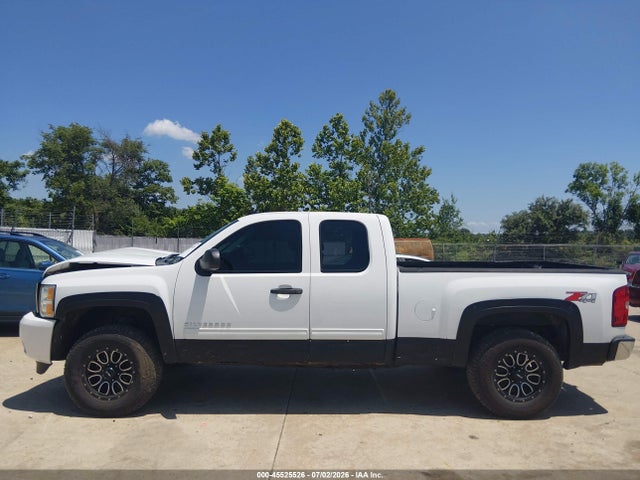45525526 :رقم المزاد ، 1GCRKSE32BZ205723 vin ، 2011 Chevrolet Silverado 1500 Lt مزاد بيع