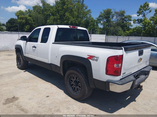 45525526 :رقم المزاد ، 1GCRKSE32BZ205723 vin ، 2011 Chevrolet Silverado 1500 Lt مزاد بيع