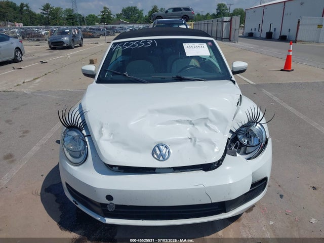 3VW517AT7FM810118 Volkswagen Beetle 1.8t Classic