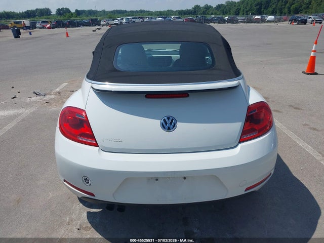 3VW517AT7FM810118 Volkswagen Beetle 1.8t Classic