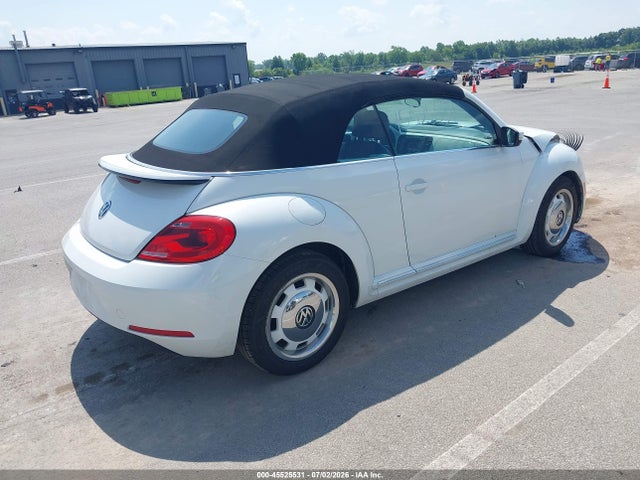 3VW517AT7FM810118 Volkswagen Beetle 1.8t Classic
