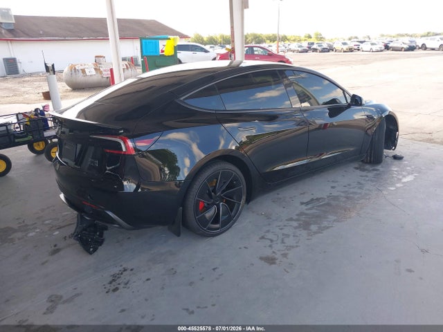 Tesla Model 3 Performance All-wheel Drive 2026 5YJ3E1ETXTF127724 Image 4