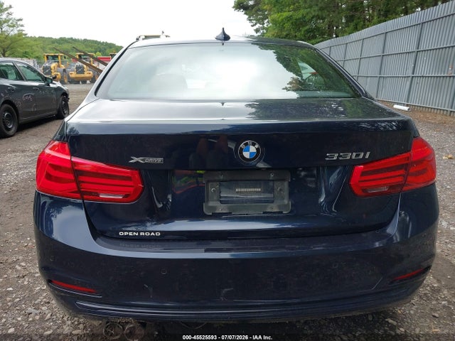 2017 Bmw 330i Xdrive მანქანა იყიდება აუქციონზე, vin: WBA8D9G50HNU60154, აუქციონის ნომერი: 45525593