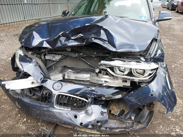 2017 Bmw 330i Xdrive მანქანა იყიდება აუქციონზე, vin: WBA8D9G50HNU60154, აუქციონის ნომერი: 45525593