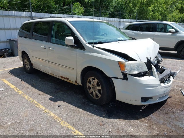 2010 Chrysler Town & Country Touring მანქანა იყიდება აუქციონზე, vin: 2A4RR5D13AR133933, აუქციონის ნომერი: 45525622