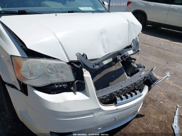 2010 Chrysler Town & Country Touring მანქანა იყიდება აუქციონზე, vin: 2A4RR5D13AR133933, აუქციონის ნომერი: 45525622