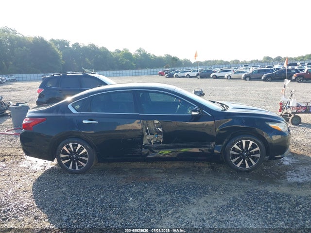 Продажа на аукционе авто 2018 Nissan Altima 2.5 Sl, vin: 1N4AL3AP2JC159021, номер лота: 45525630