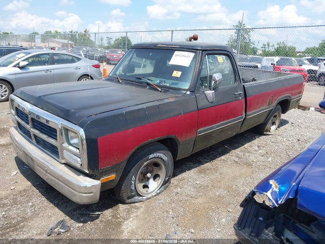 45525645 :رقم المزاد ، 1B7HE16Y3PS167958 vin ، 1993 Dodge D-series D150 مزاد بيع