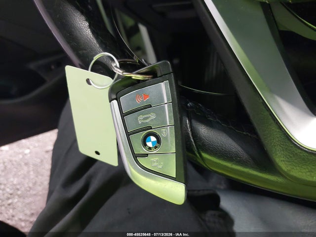2018 Bmw 530i Xdrive მანქანა იყიდება აუქციონზე, vin: WBAJA7C5XJWC75875, აუქციონის ნომერი: 45525648
