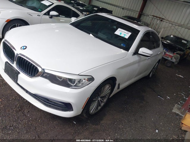2018 Bmw 530i Xdrive მანქანა იყიდება აუქციონზე, vin: WBAJA7C5XJWC75875, აუქციონის ნომერი: 45525648