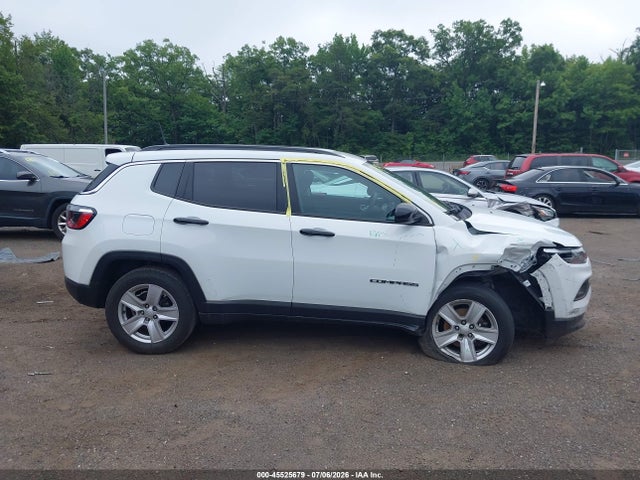 Продаж на аукціоні авто 2022 Jeep Compass Latitude 4x4, vin: 3C4NJDBB9NT185992, номер лоту: 45525679