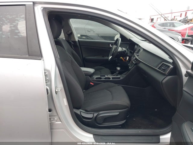 KIA Optima Lx 2016 KNAGT4L30G5111452 Image 5