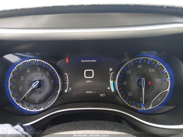 Chrysler Pacifica Touring L 2024 2C4RC1BG8RR112658 Image 7