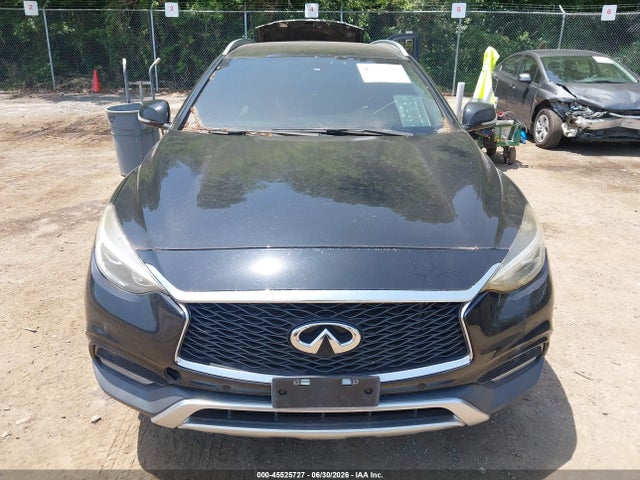 45525727 :رقم المزاد ، SJKCH5CR4HA033969 vin ، 2017 Infiniti Qx30 Premium مزاد بيع