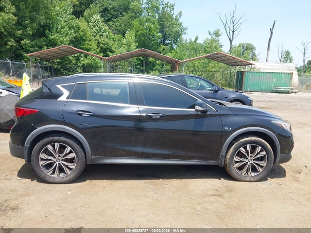 45525727 :رقم المزاد ، SJKCH5CR4HA033969 vin ، 2017 Infiniti Qx30 Premium مزاد بيع