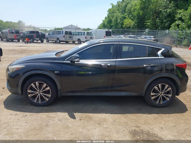 45525727 :رقم المزاد ، SJKCH5CR4HA033969 vin ، 2017 Infiniti Qx30 Premium مزاد بيع