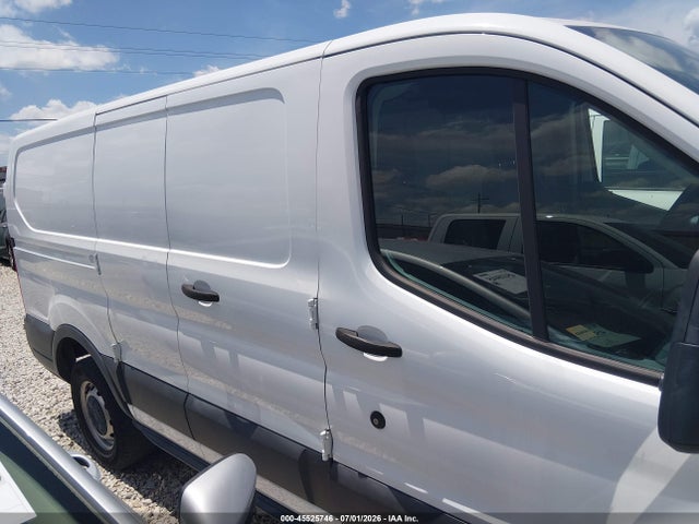 Ford Transit-150 2018 1FTYE1ZM8JKB18710 Image 13