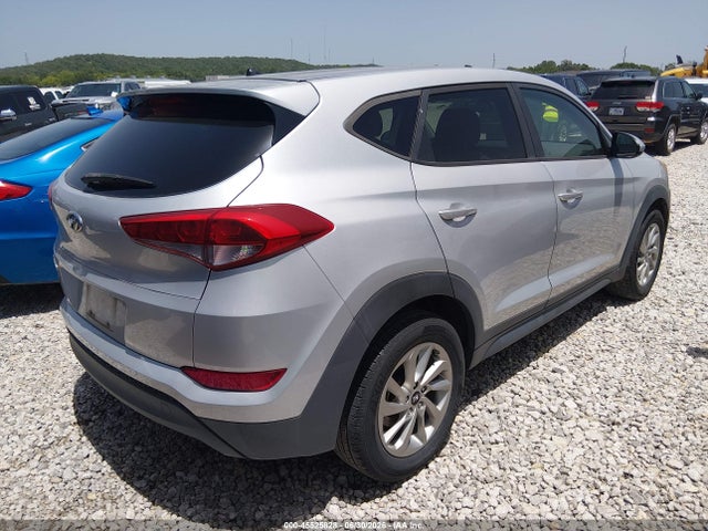 Hyundai TUCSON SE 2018 KM8J23A41JU655758 Image 4