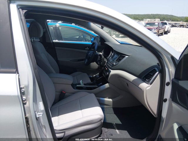 Hyundai TUCSON SE 2018 KM8J23A41JU655758 Image 5