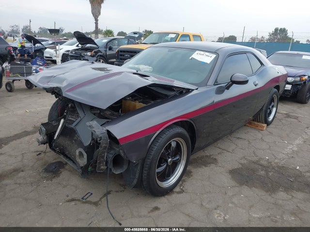 Dodge Challenger Sxt 2014 2C3CDYAG4EH233107 Image 2