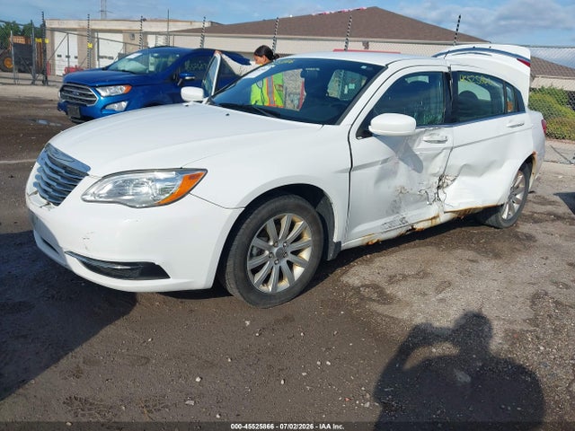 Auction sale of the 2011 Chrysler 200 Touring, vin: 1C3BC1FG6BN611185, lot number: 45525866