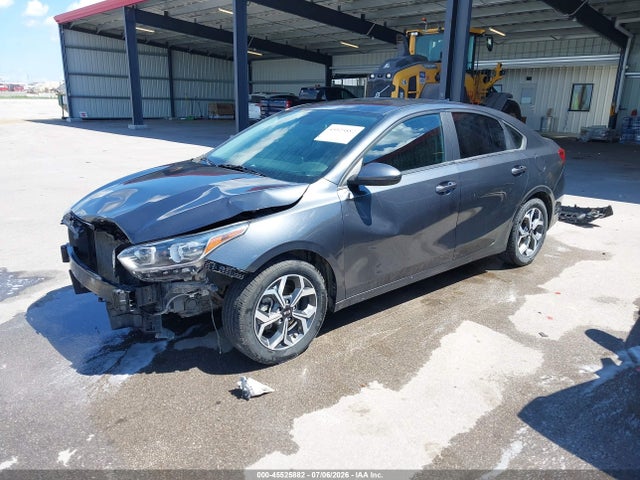 KIA Forte Lxs 2021 3KPF24ADXME353940 Image 2