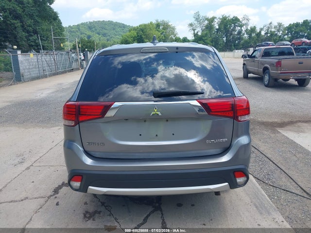 Продаж на аукціоні авто 2018 Mitsubishi Outlander Es, vin: JA4AZ2A39JZ008412, номер лоту: 45525888